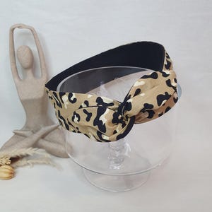 Rigid hairband reversible wire headband, women's headband with leopard and black patterns