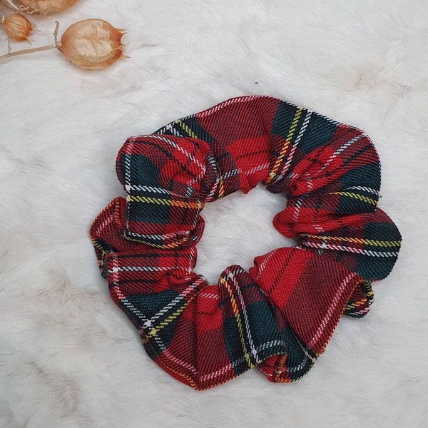 Chouchou/scrunchie elastique cheveux , tartan écossais rouge