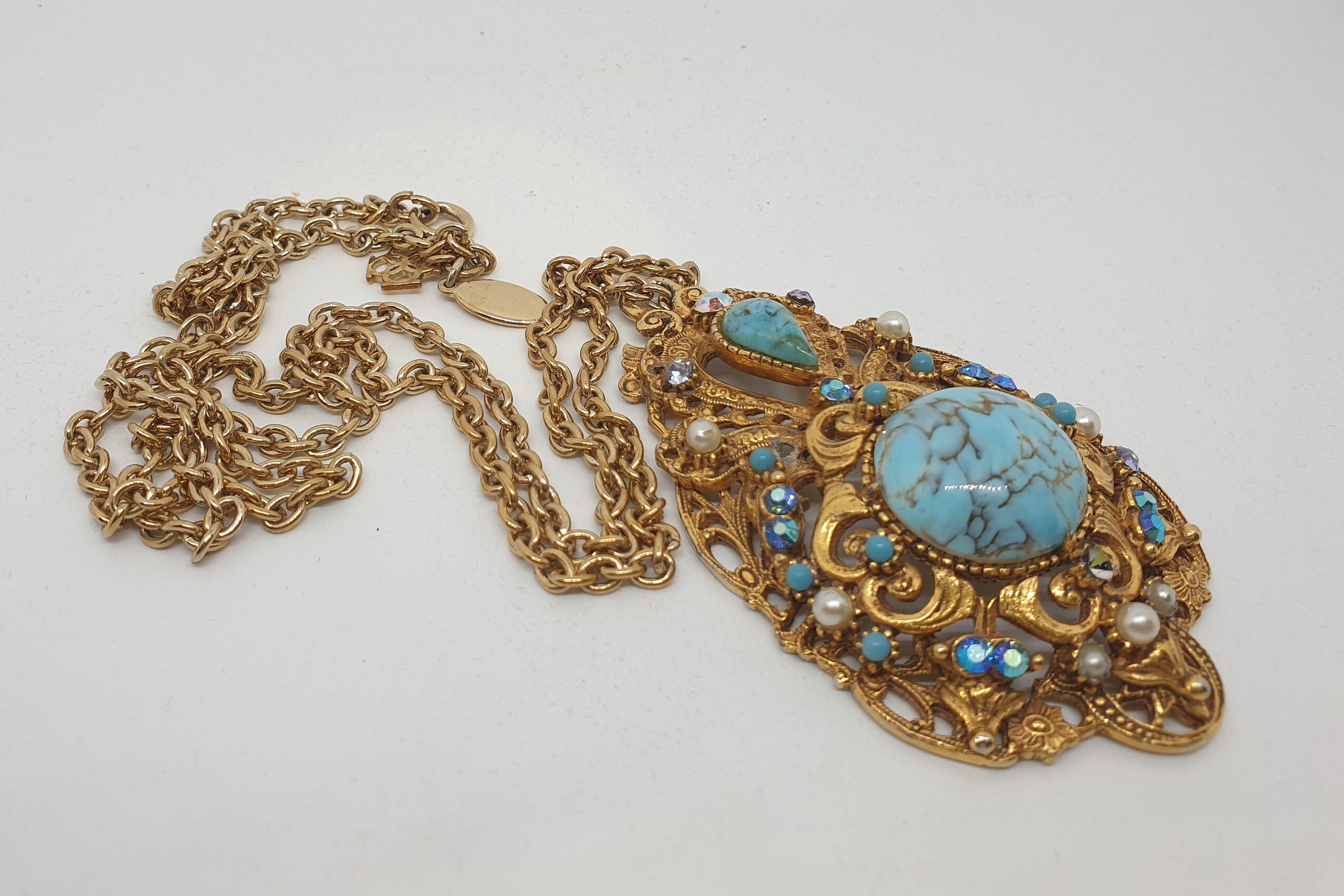 Florenza necklace shop
