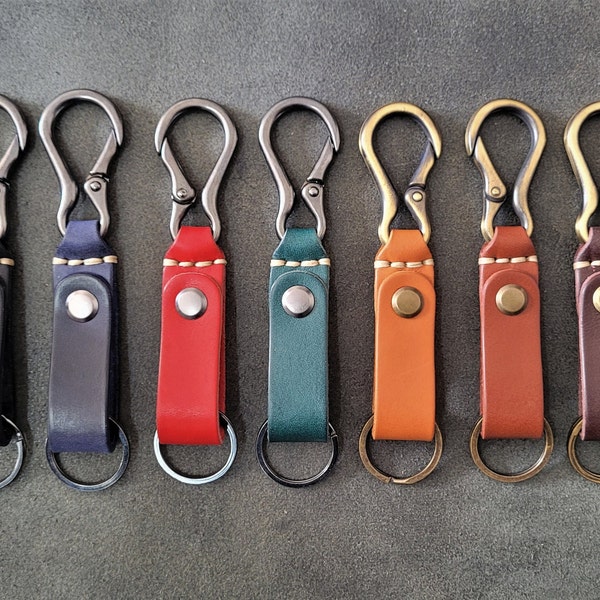 Personalized leather keychain belt loop holder, carabiner hook key loop hanger, real full grain leather keyfob, for men, father's day gift