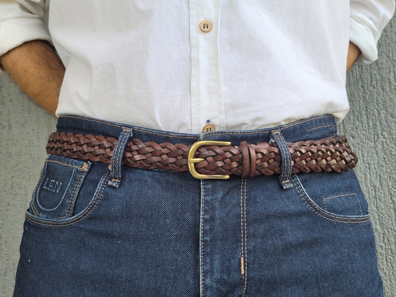 Ceinture fine en cuir tressée, ceinture tressée unisexe, cadeau de Noël et d'anniversaire, ceinture fine de 2,5 cm tissée à la main sur mesure pour hommes et femmes. image 1