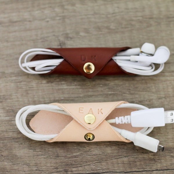 Personalized leather headphone cable holder with two snap full vegetabled tanned leather for all phone charge earphone cable organizer case