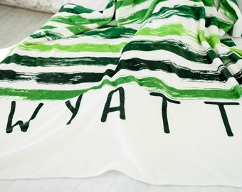 Manta verde de la suerte personalizada: manta polar con nombre personalizado (127 x 152 cm)