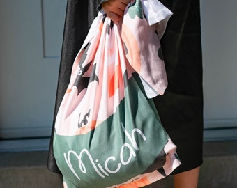 Bolsa de almohada personalizada para Halloween con temática de truco o trato: nombre y diseño personalizados, bolsa de dulces de microfibra suave para niños, bolsa reutilizable para Halloween.