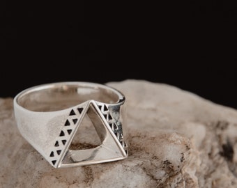 MOTO・ COMTEMPORARY NATIVE TRIANGLE RING il_340x270.5324810091_thp3.jpg