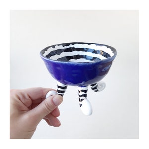 Cuenco de frutos secos azul de cerámica hecho a mano Wave 250 ml Cuenco para servir Cerámica orgánica hecha a mano