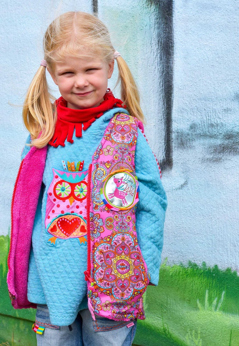 Paper cut pattern Children/'s vest FRIA for sewing beginners