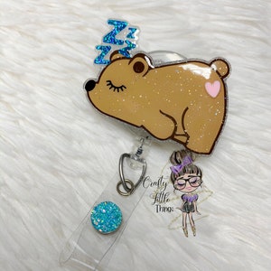 Sleepy Baby Bär Abzeichen Reel - Tier Abzeichen Reels