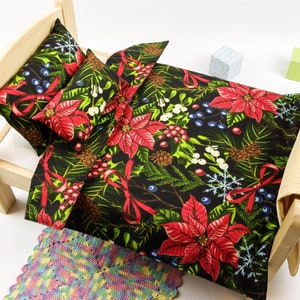 18-Inch Doll Bedding Set: Christmas Floral Print