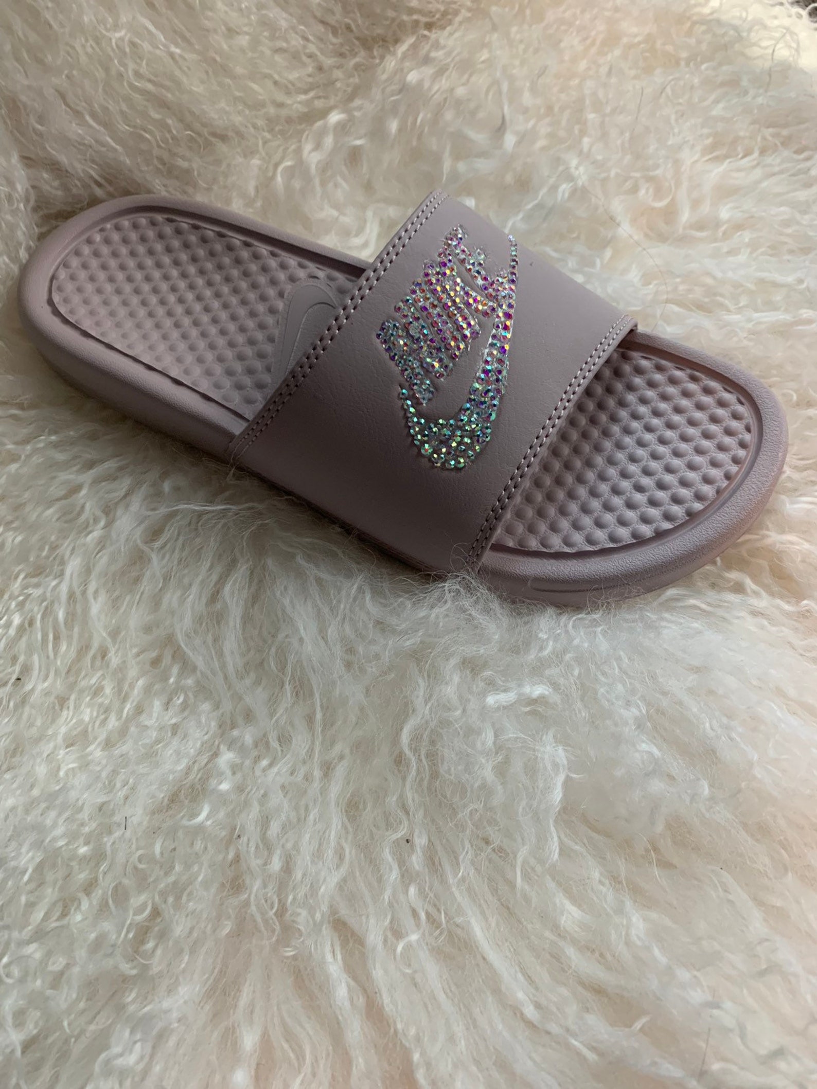 mauve fur slides