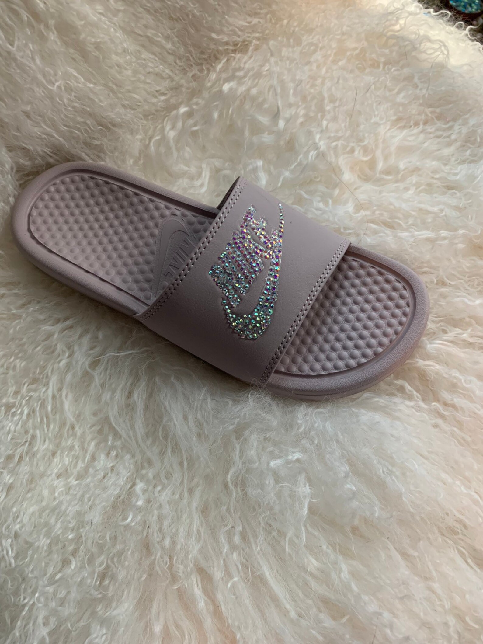 mauve fur slides