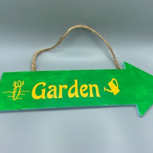Green Garden Wooden Arrow Hanging Sign