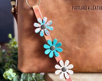 Leather Daisy Trio Purse Charm, Turquoise and Tan Flower Purse Charm, Genuine Leather Bag Charm,  Keychain purse Bling, Spring Bag Charm