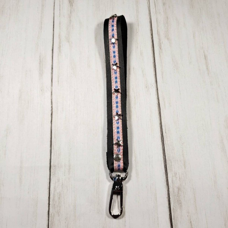 Trendy boho western southwestern star leather key fob keychain