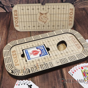 Tablero de cribbage de fútbol, con almacenamiento, campo de fútbol americano, SVG, archivo de corte por láser