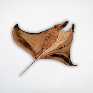 Handcrafted Wooden Manta Ray Sculpture | Reclaimed Wood Ocean Wall Art | Eco-Friendly Marine Decor