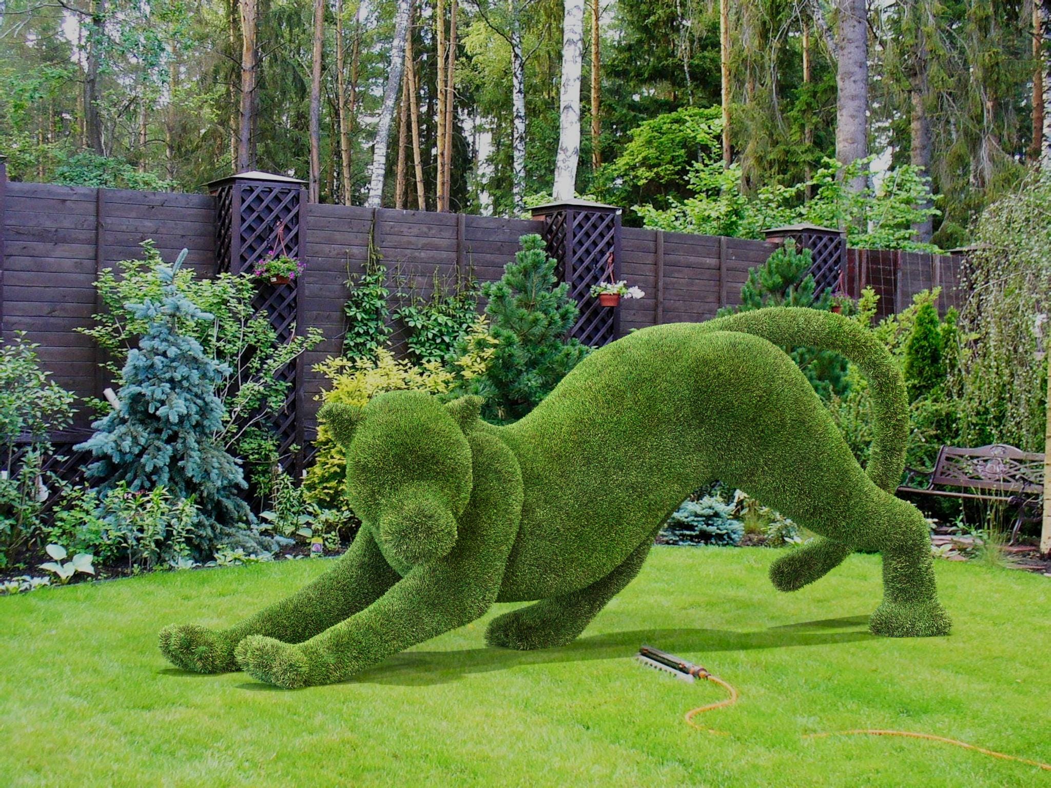 Outdoor Animal Puma Topiary Green Figures Landscaping Sculpture in