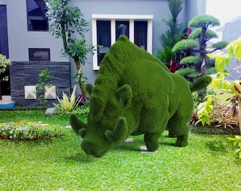 Outdoor Animal Large Boar Topiary Green Figures Covered in Artificial Grass Landscaping Sculpture great for Home, Gardens or Business