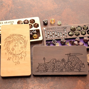 Personalisierte D&D Würfel Tresor aus Holz mit magnetischen Zauber Tracker