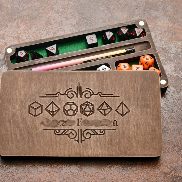 Personalized dice Box, Wyvern Dice Vault for RRG,  Wooden Dice Holder Chest , Wood Dice Storage  Accessories Gifts.