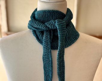 Hand Knit Silk Merino Scarf – Malabrigo Silky Merino Shawlette – Lightweight Triangle Scarf – Soft Wool Neck Scarf – Gift for Her
