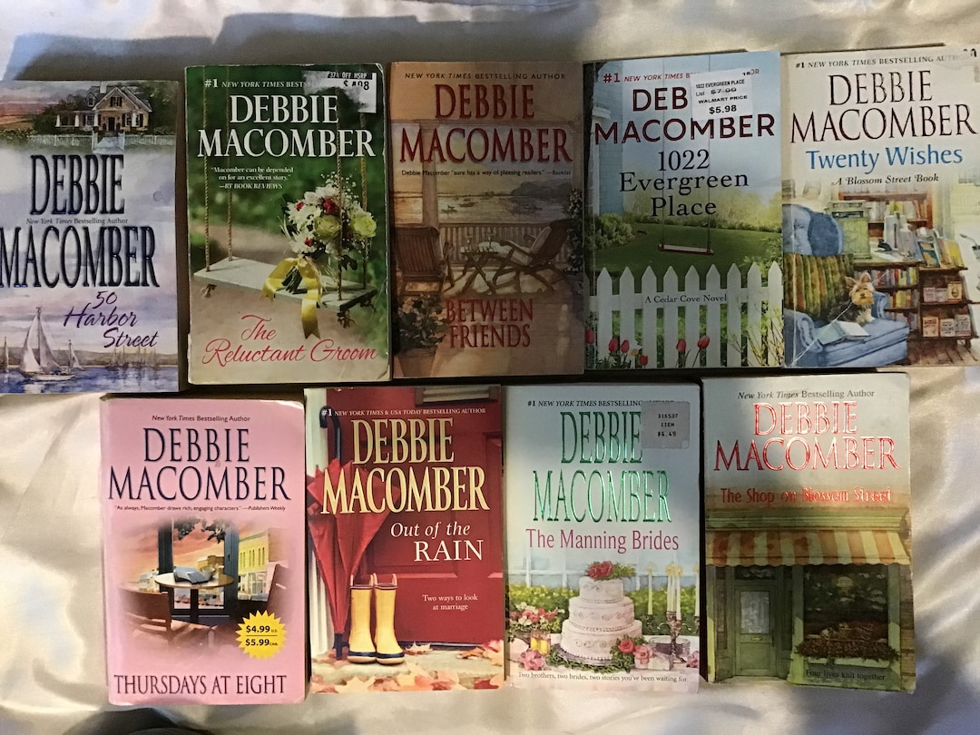 Debbie Macomber Hardback and Large and Small Paperback Novels - Etsy