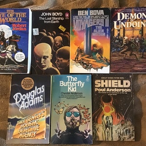 Choice of Assorted Science Fiction/Fantasy Paperbacks1.25 each image 1