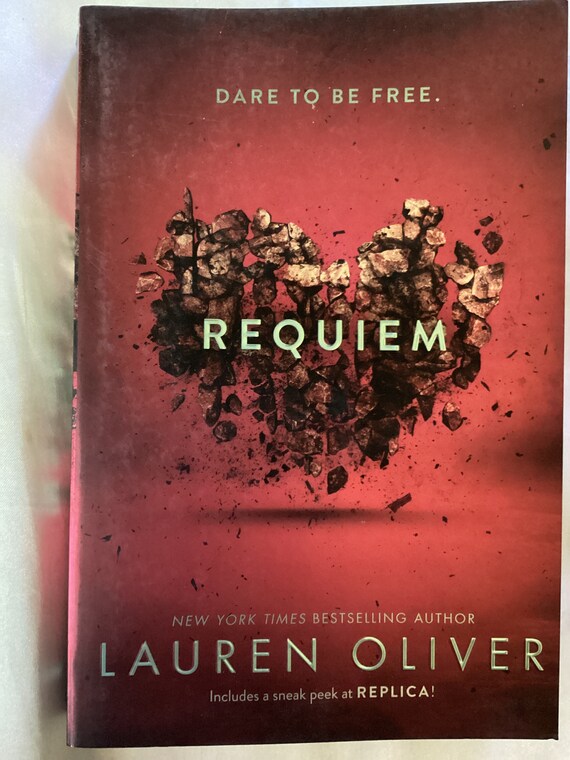 Requiem (Delirium Trilogy, 3)