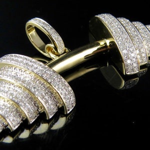 Stijlvolle hangerVoor jongen, heren 14K geel goud over ronde Moissanite gewichtheffen Bar platen hanger charme
