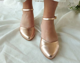 Stunning Rose Gold Bridal Shoes for Your Special Day, Ankle Strap Pointy Toe Flats, Wedding Gown Pumps, Ideal Gift for the Bride's Sister