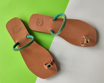 Green Toe Ring Sandals, Leather Slides, Square Toe Sparkly Flats, Light Green Zircon Strass Top, Summer Walks Shoes, Bling Beach Sandals