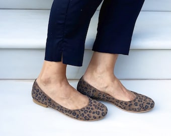 Leopard Print Suede Ballet Flats, Easy Slip-on Stylish Shoes for Women, Round-toe Pumps, Formal Closed-Toe Shoes, All-Day Comfort