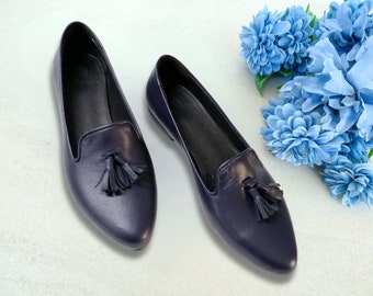 Women's Loafer Shoes in Navy Blue Leather, Pointy Moccasin shoes Midnight Blue Low Heel Shoes, Tassel Slip-ons, Classic Leather Shoes