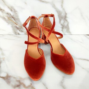 burnt orange pumps shoes