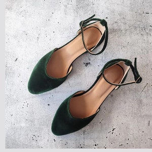 Green Velvet Women's Pointed Toe Shoes, Velvet Ballet Flats, Ankle Strap Closed Sandal, Dark Green V Cut Bridal Shoes, Velvet Low Heel Pumps