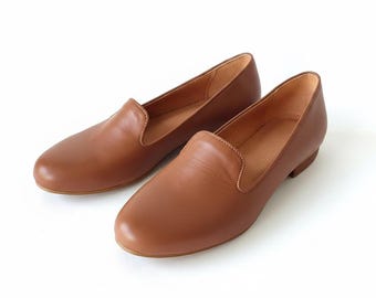 Ladies Leather Loafers, Rounded Toe, Totally Brown Flat Shoes, Customized Chic Business Shoes, Women's Cocktail Dress Shoes, Elegant Look