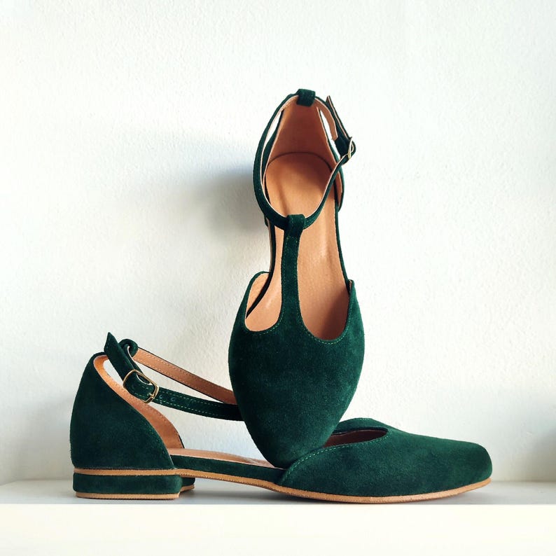 Women's Closed-Toe Sandals, Hunter Green Suede Leather Shoes, Dark Green Ballerina Pumps, T-Strap Flats with Ankle Closure, Nostalgic Style image 1
