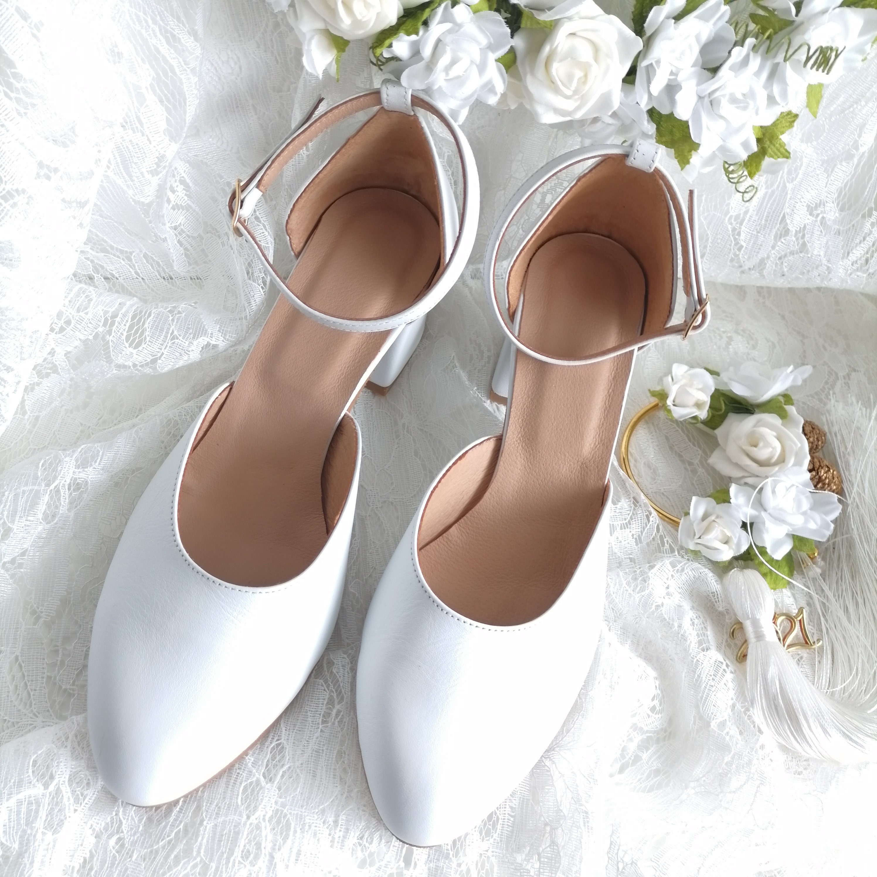 block heel shoes white