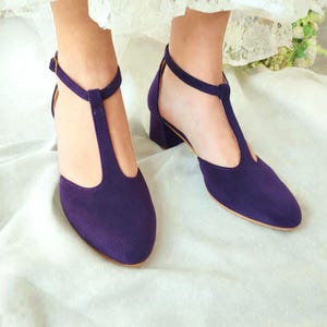Royal Purple Velour Pumps, Retro Cut Out Wedding Gown Shoes, Celebration Ankle Wrap Colored Heels, Women&#39;s T-Strap Block Chunky Heel Shoes
