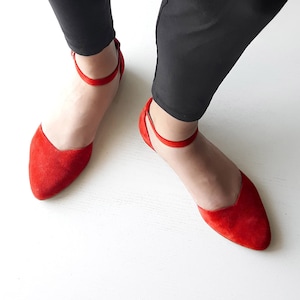 Cherry Red Suede Flat Shoes, Ballerinas Shoes With Ankle Strap, Red Leather Color, V Cut Pointy Toe Ballet Shoes, Women&#39;s Closed-toe Sandals