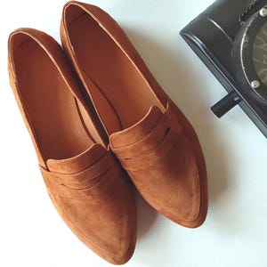 Brown Suede Loafers for Women, Slip-on Moccasins, Pointy Toe, Minimalist Design, Formal Elegant Business Look, Warm Brown Leather Shoes