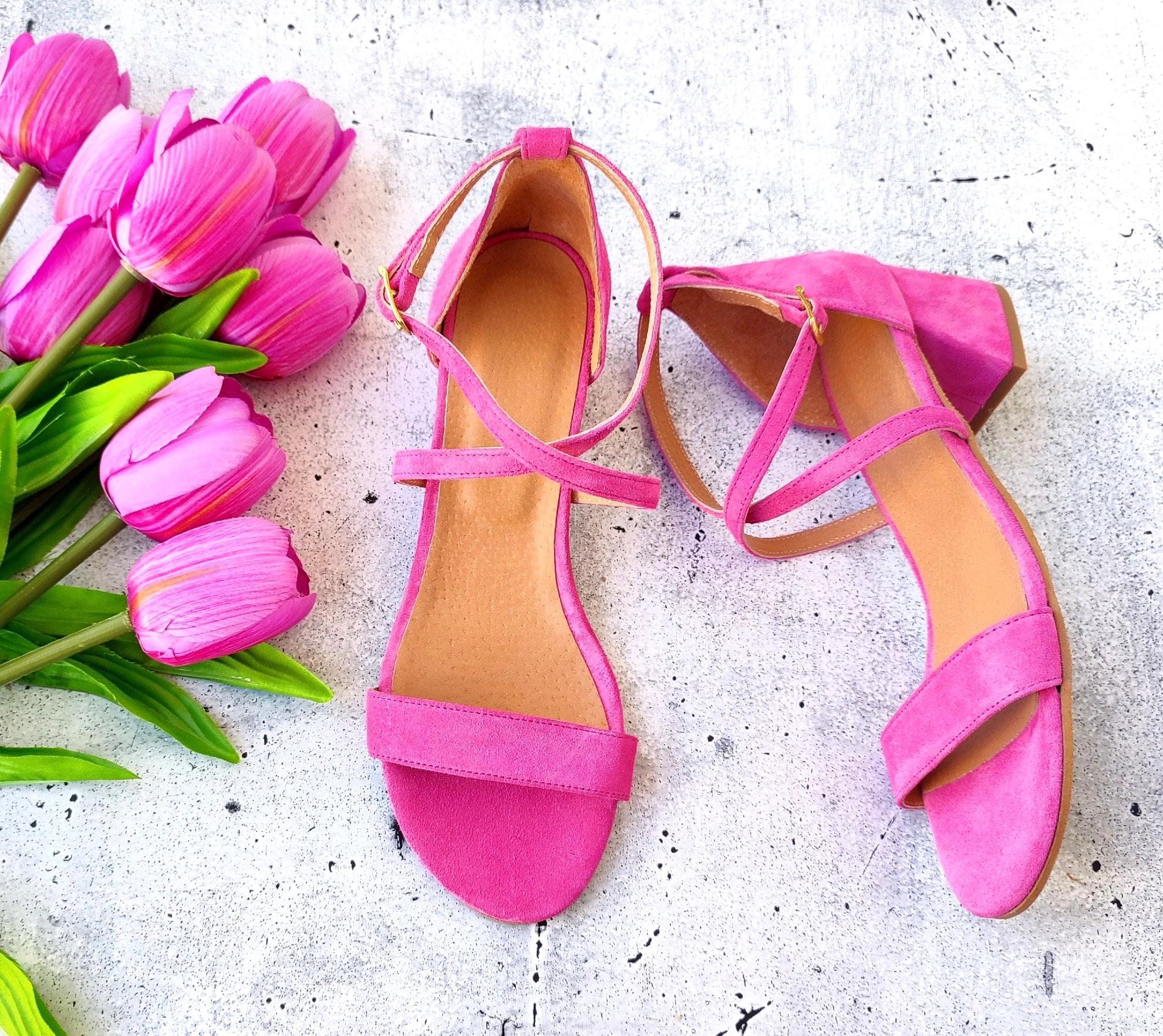 Hot Pink Damen Crisscross Ankle Stap Mitte Blockabsatz Sandalen, Riemchen Hochzeit Party Schuhe, Stabiler Absatz 4,8 cm, Zierlicher Knöchel Verschluss