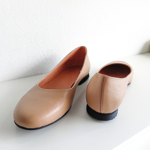 Womens Designer Flats, Pumps, Ballerina Flats, Low Heel Ballet Loafers,  Dress Shoes, Quilted Classic Beige Black Cotton Tweed Patent Leather Cap  Toe Ballet Shoes From Sandalshoes88, $24.91 | DHgate.Com