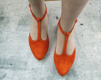 Women's Closed-toe Sandals, Orange Leather Pumps, Dancing Shoes, Rustic Orange Swing Shoes, T-Bar Low Heeled Ballerinas With Ankle Closure