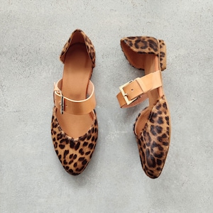 Leopard Ballerinas for Women, Modern Cut Strappy Flats, Pointy Toe Low Heeled Pumps, Animal Leather Ballets, Versatile Buckle Ballerinas