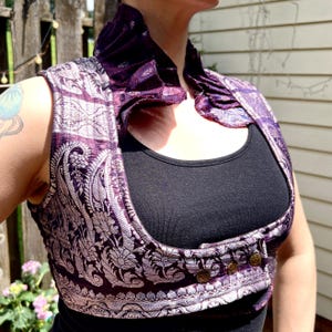 Vintage Silk Sari Underbust Vest – Adjustable Brocade Choli Top for Dance & Festival Wear