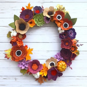 Fall Wreath / Fall Felt Wreath / Thanksgiving Felt Wreath / Floral wreath / Fall home decor / pumpkin wreath / Wreath for front door