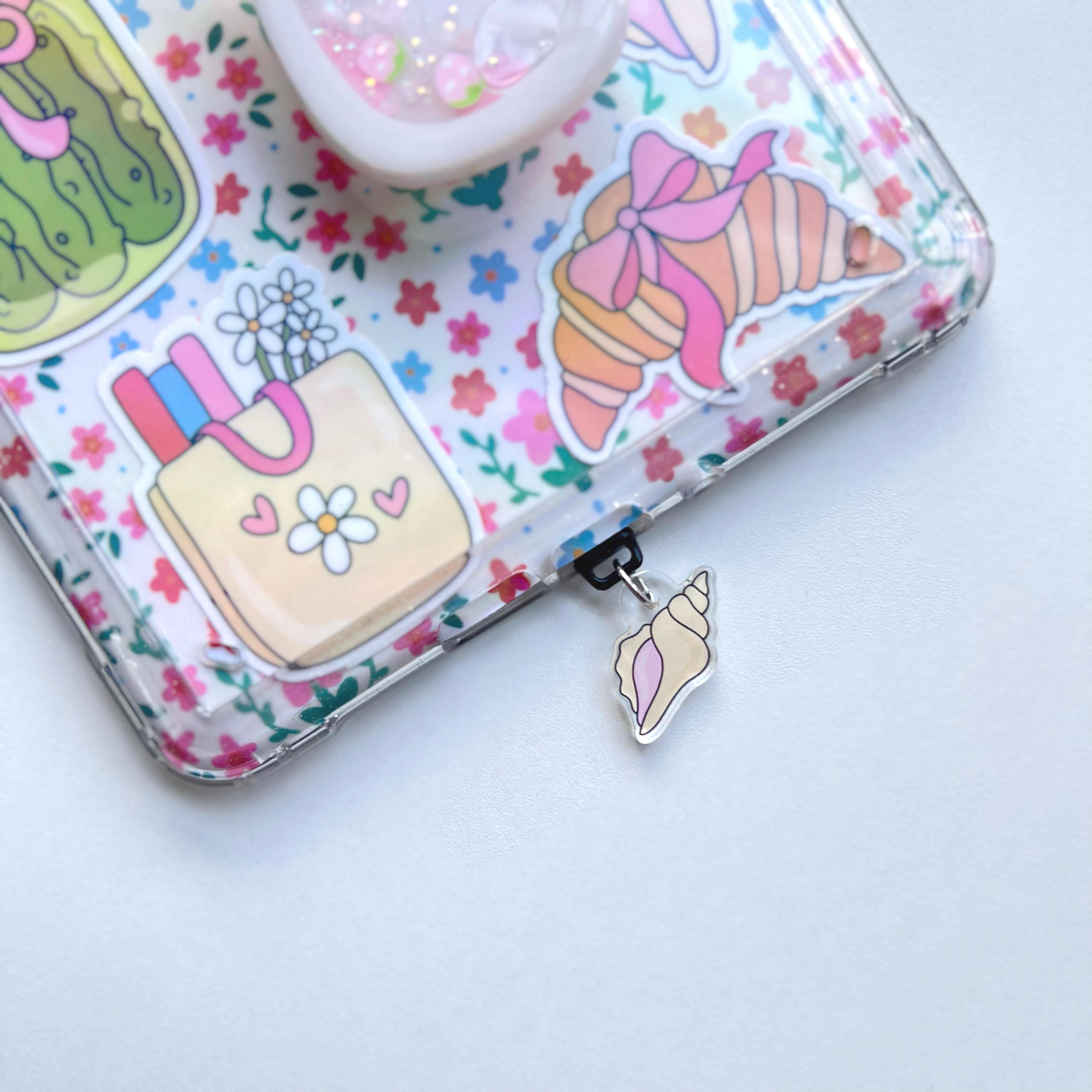 Sea Shell Kindle Charm, Phone Charm, USB Charm, Mini Keychain Beach Bookish Merch Bookish Gifts Kindle Accessories USB Plug Charm