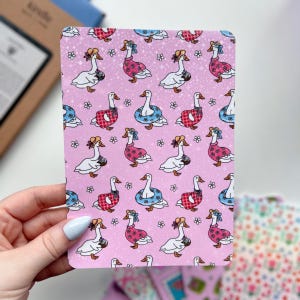 Summer Goose Kindle Insert | Holographic Cozy Summer Aesthetic | Custom E-Reader Decor | Bookish Accessory for Clear Kindle Cases or Kobo