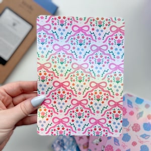 Garden Bows Kindle Insert | Holographic Floral Summer Aesthetic | Custom E-Reader Decor | Bookish Accessory for Clear Kindle Cases or Kobo
